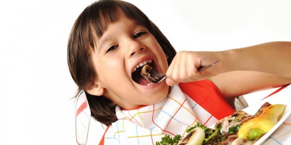 dijete jede povrće na dijeti sa pankreatitisom